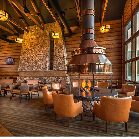 Best Western Plus Green Mill Village Hotel & Suites Arcola Esterno foto