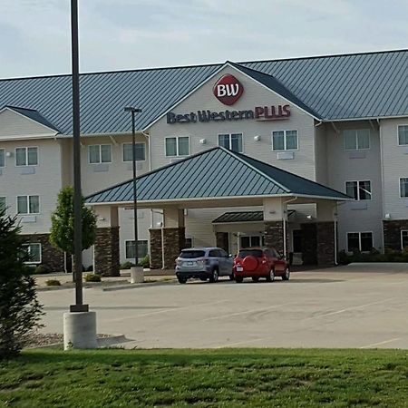 Best Western Plus Green Mill Village Hotel & Suites Arcola Esterno foto