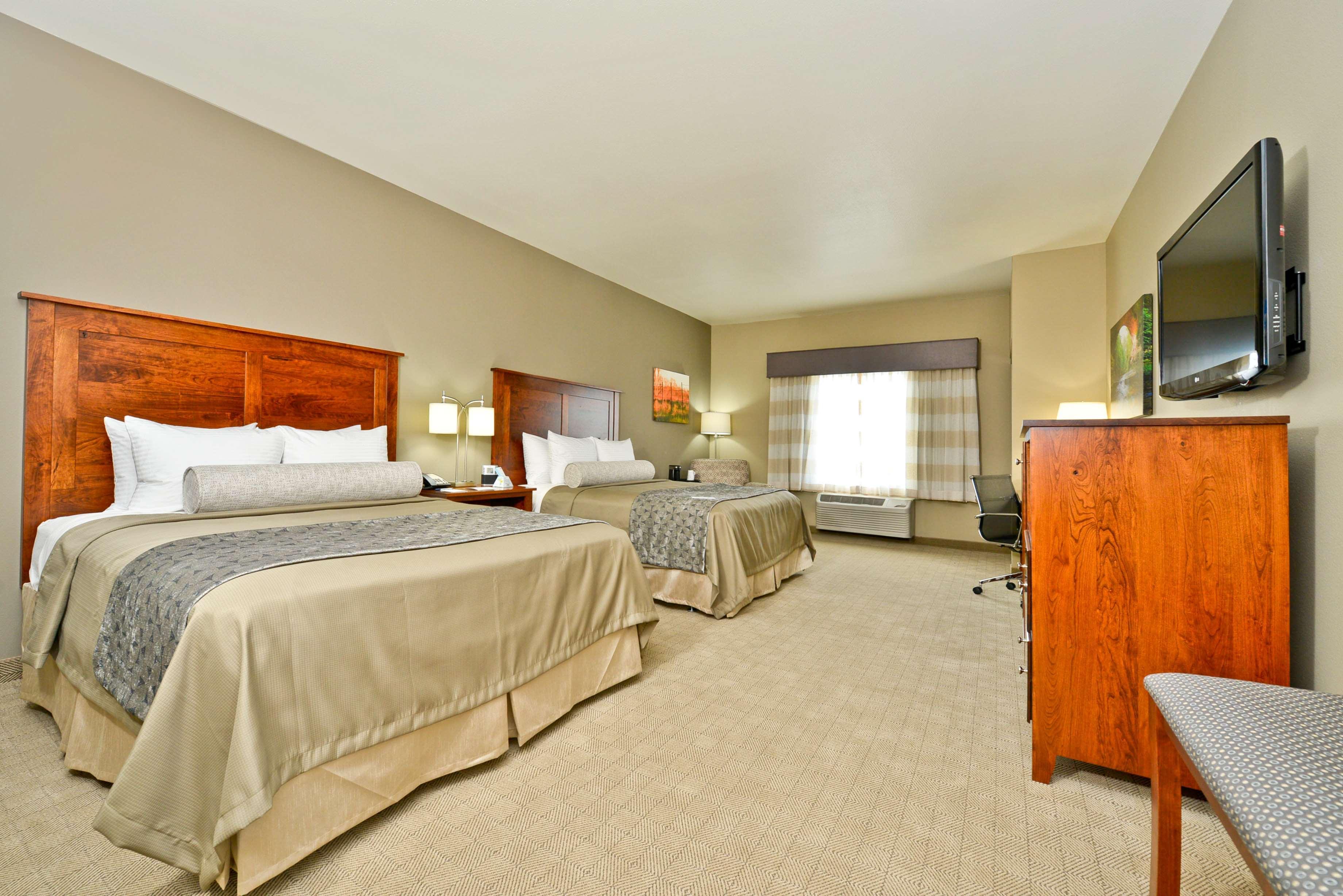 Best Western Plus Green Mill Village Hotel & Suites Arcola Esterno foto