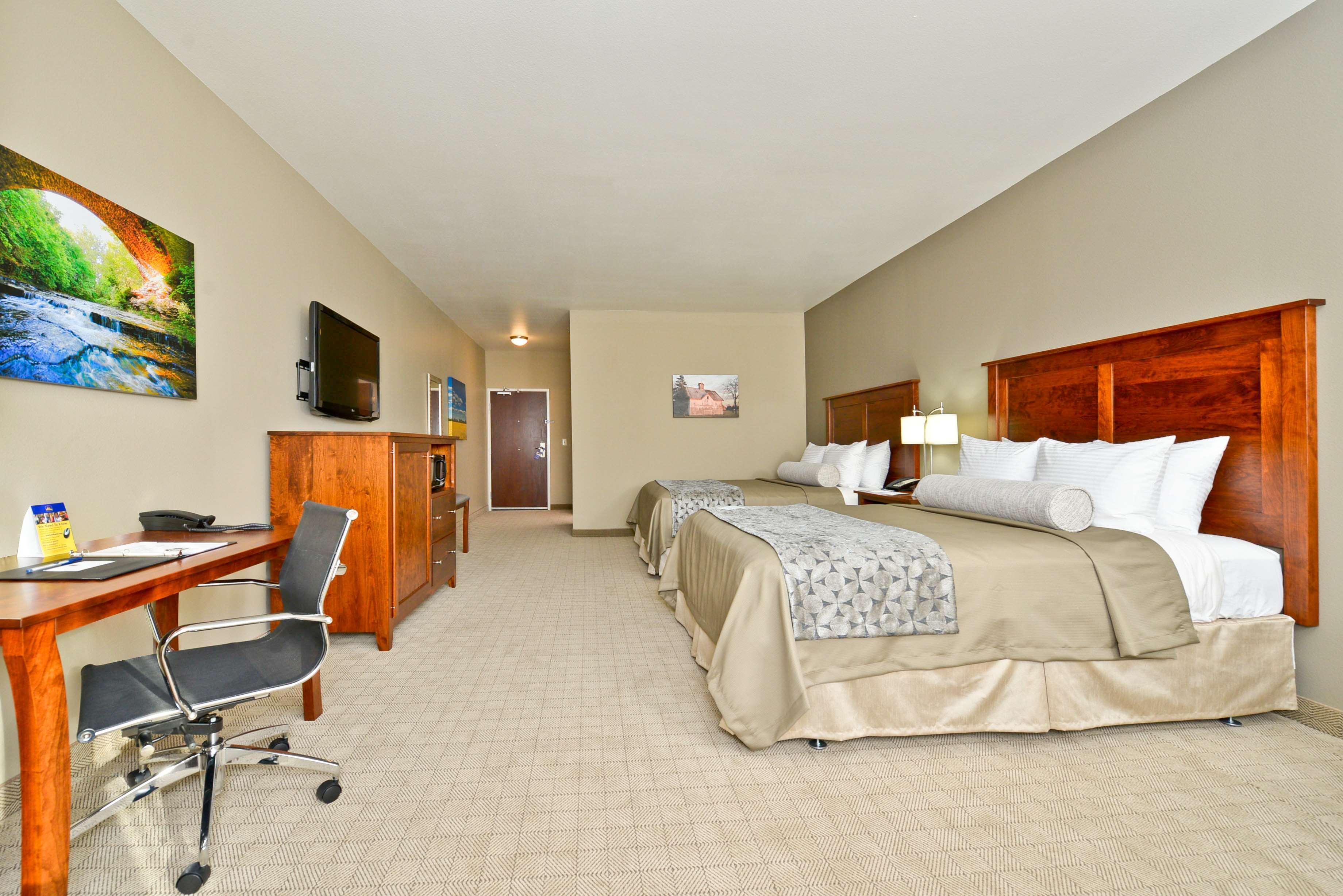 Best Western Plus Green Mill Village Hotel & Suites Arcola Esterno foto