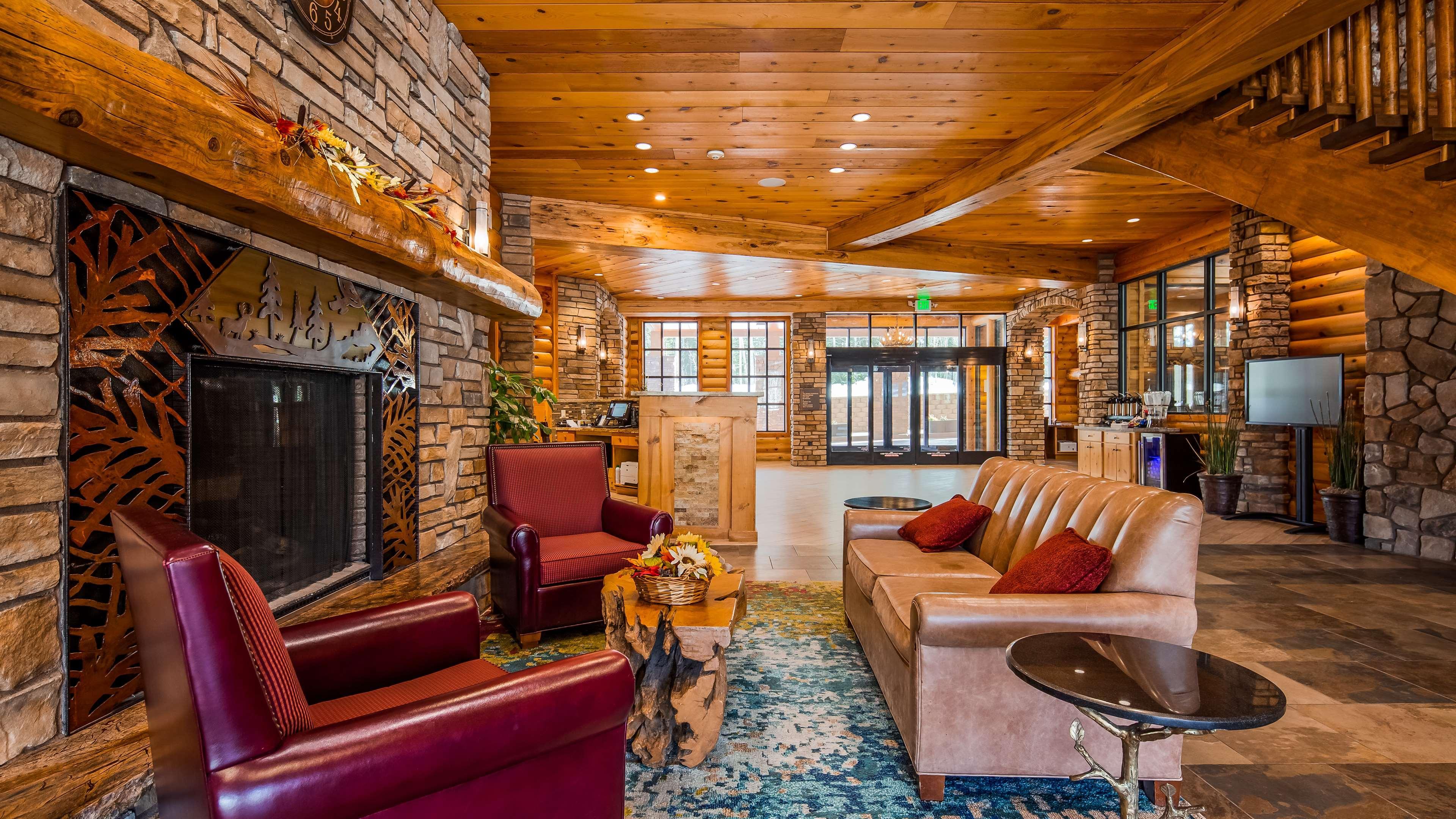 Best Western Plus Green Mill Village Hotel & Suites Arcola Esterno foto