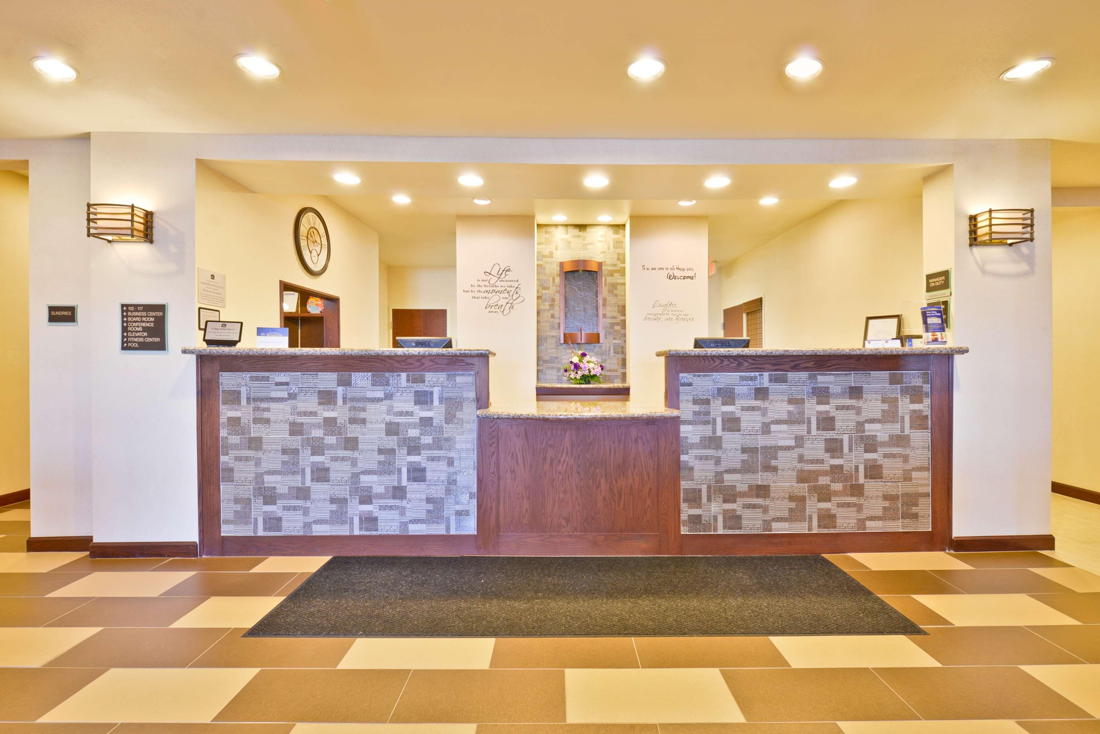 Best Western Plus Green Mill Village Hotel & Suites Arcola Esterno foto
