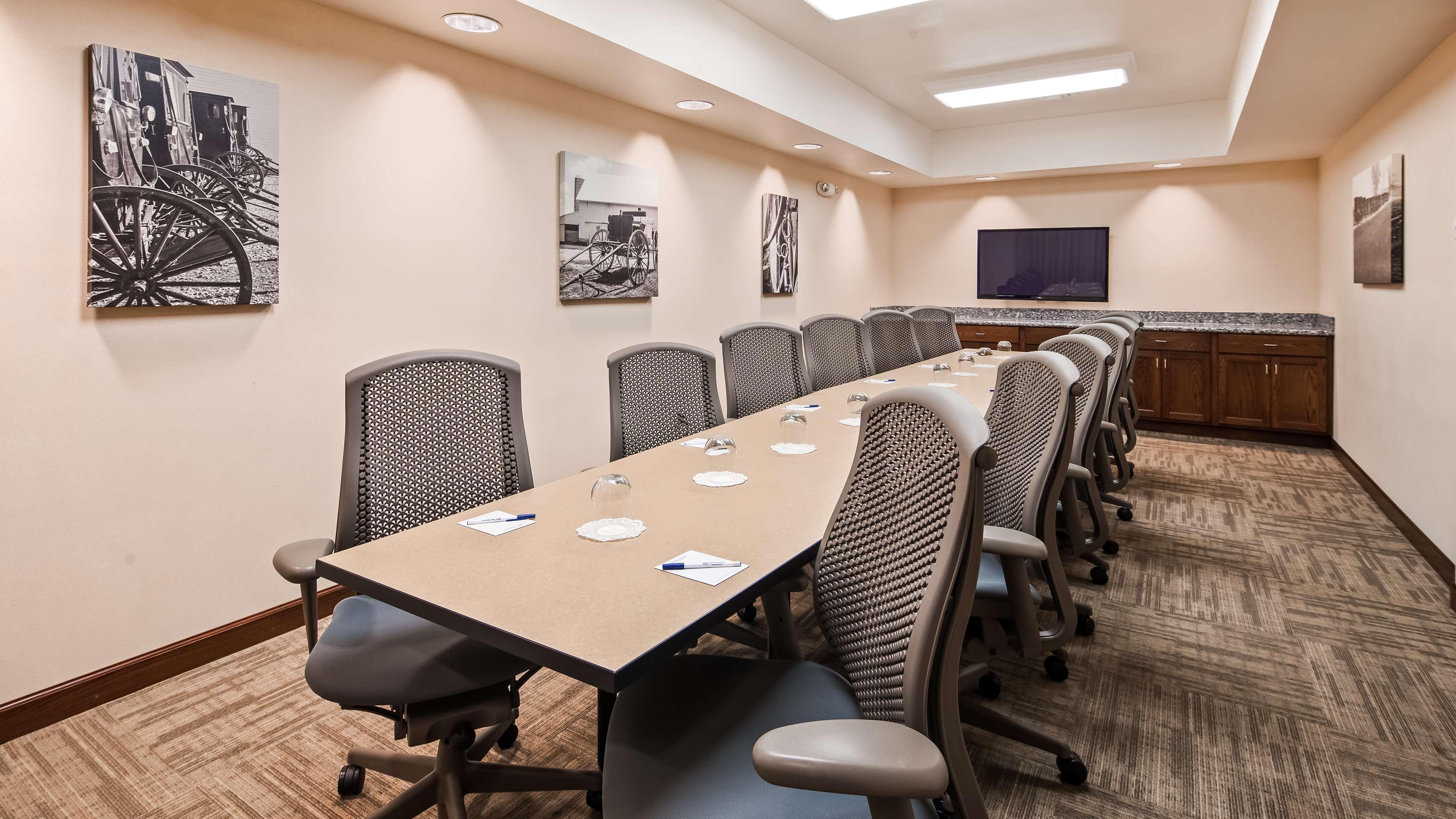 Best Western Plus Green Mill Village Hotel & Suites Arcola Esterno foto