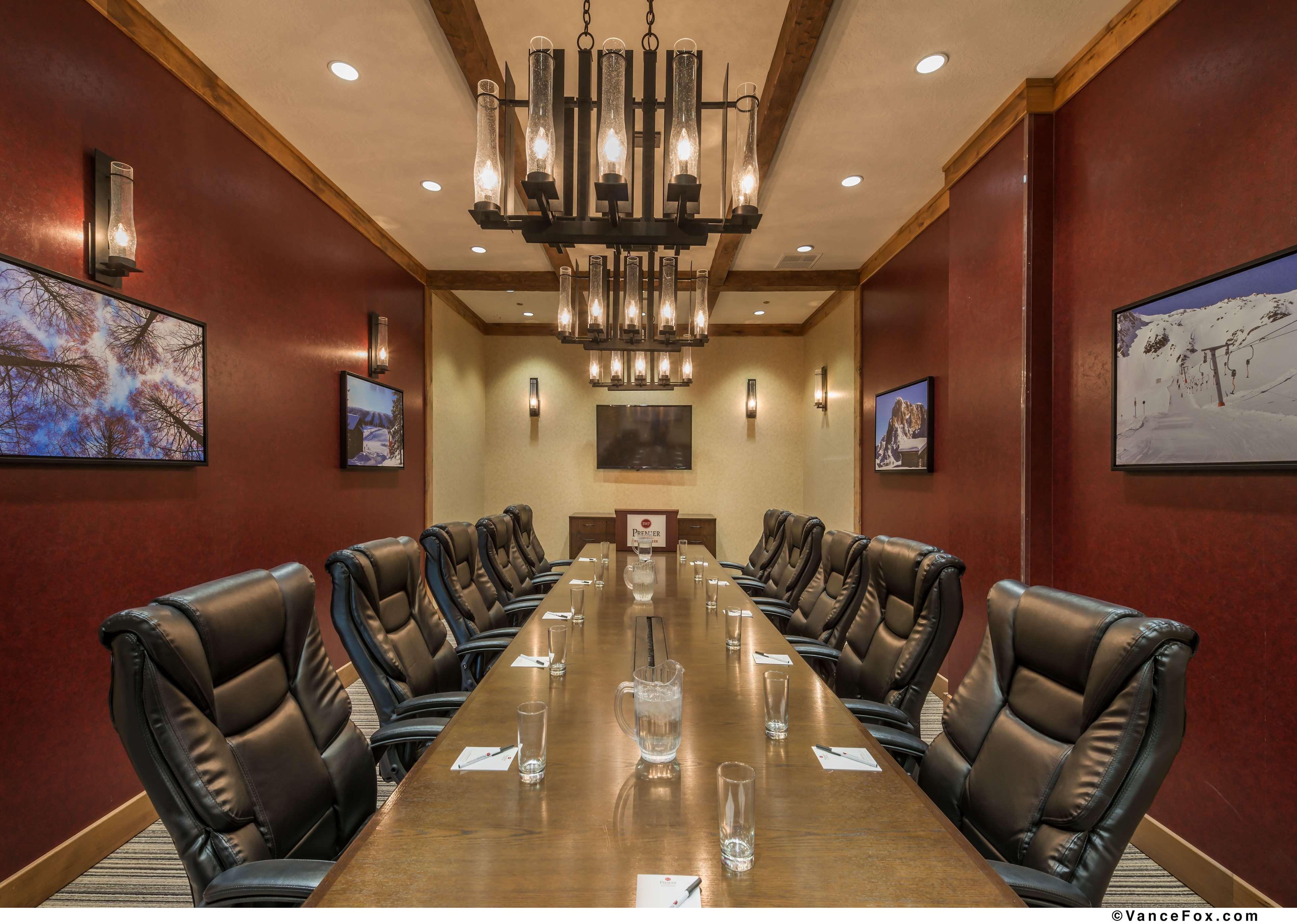 Best Western Plus Green Mill Village Hotel & Suites Arcola Esterno foto