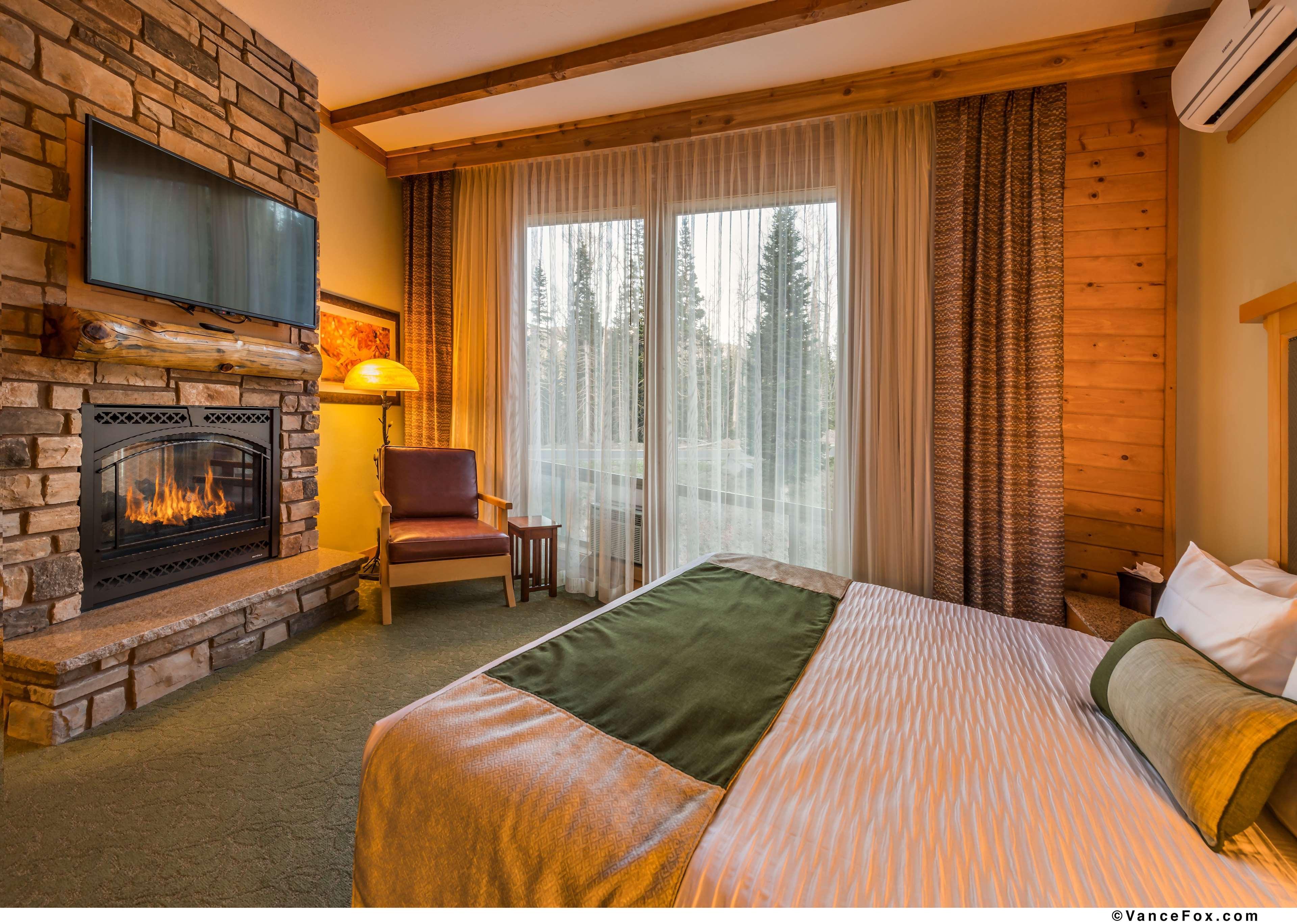 Best Western Plus Green Mill Village Hotel & Suites Arcola Esterno foto