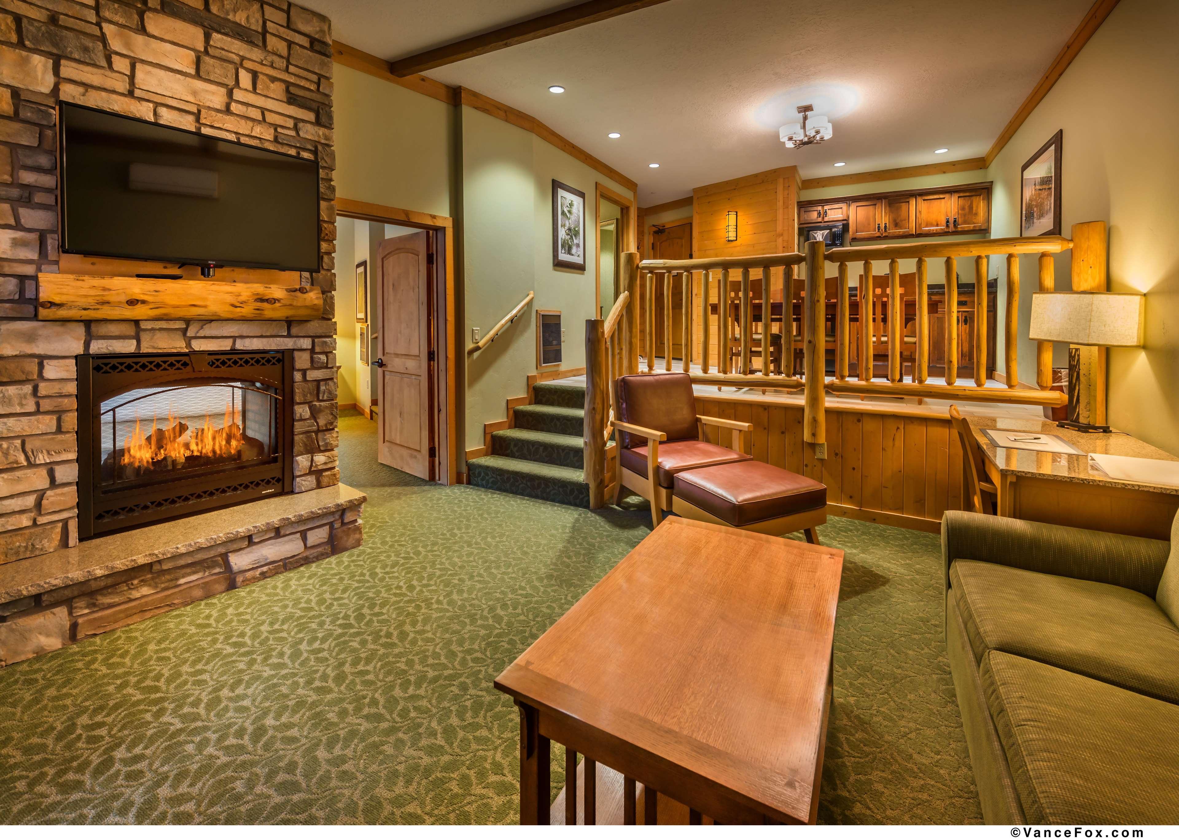Best Western Plus Green Mill Village Hotel & Suites Arcola Esterno foto