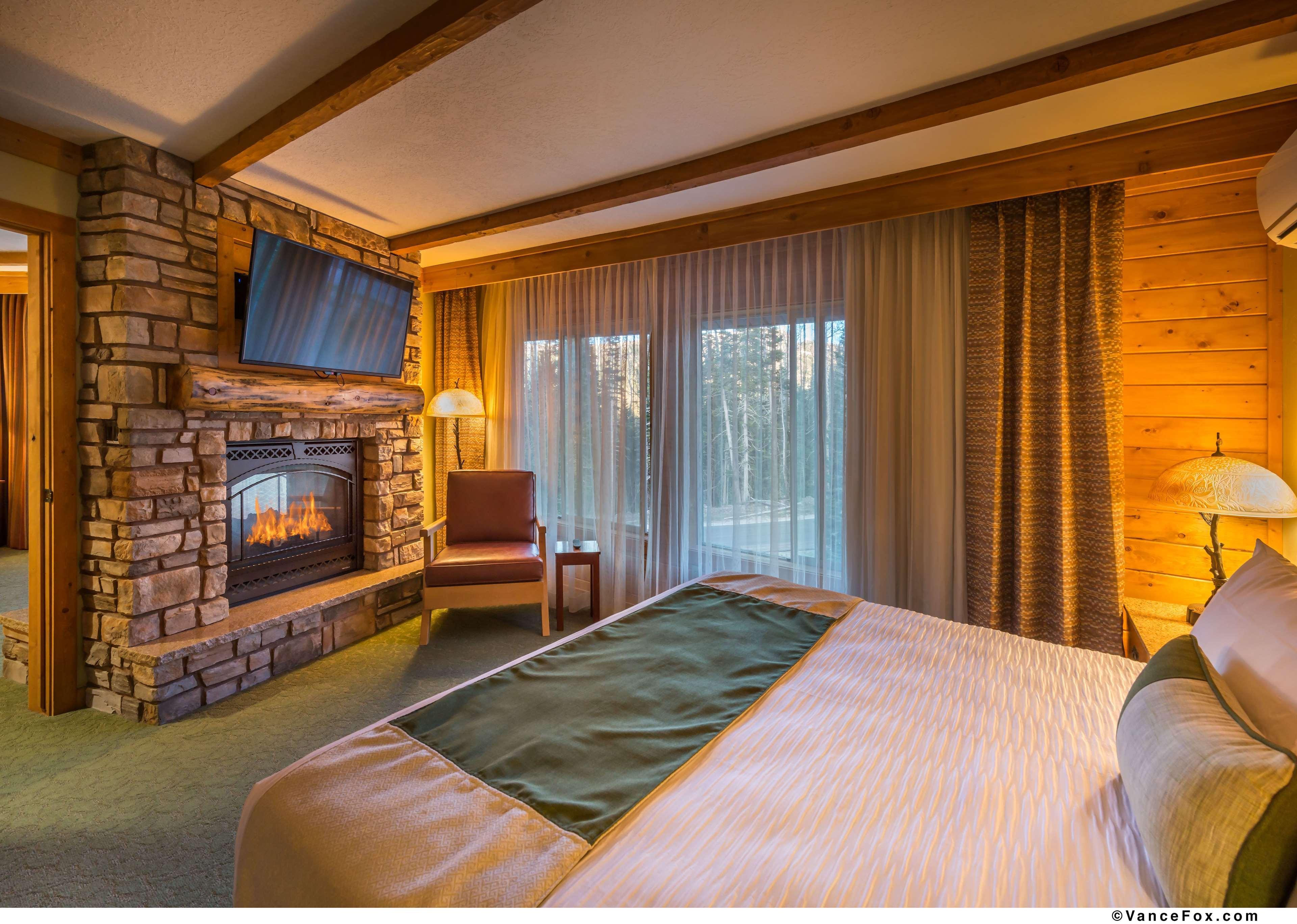 Best Western Plus Green Mill Village Hotel & Suites Arcola Esterno foto